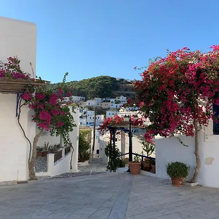 Amazing Naxos | 2 Bedrooms | Nami | Breathtaking Sea Views And Outdoor Hot Tub | Chora Naxos 别墅 *